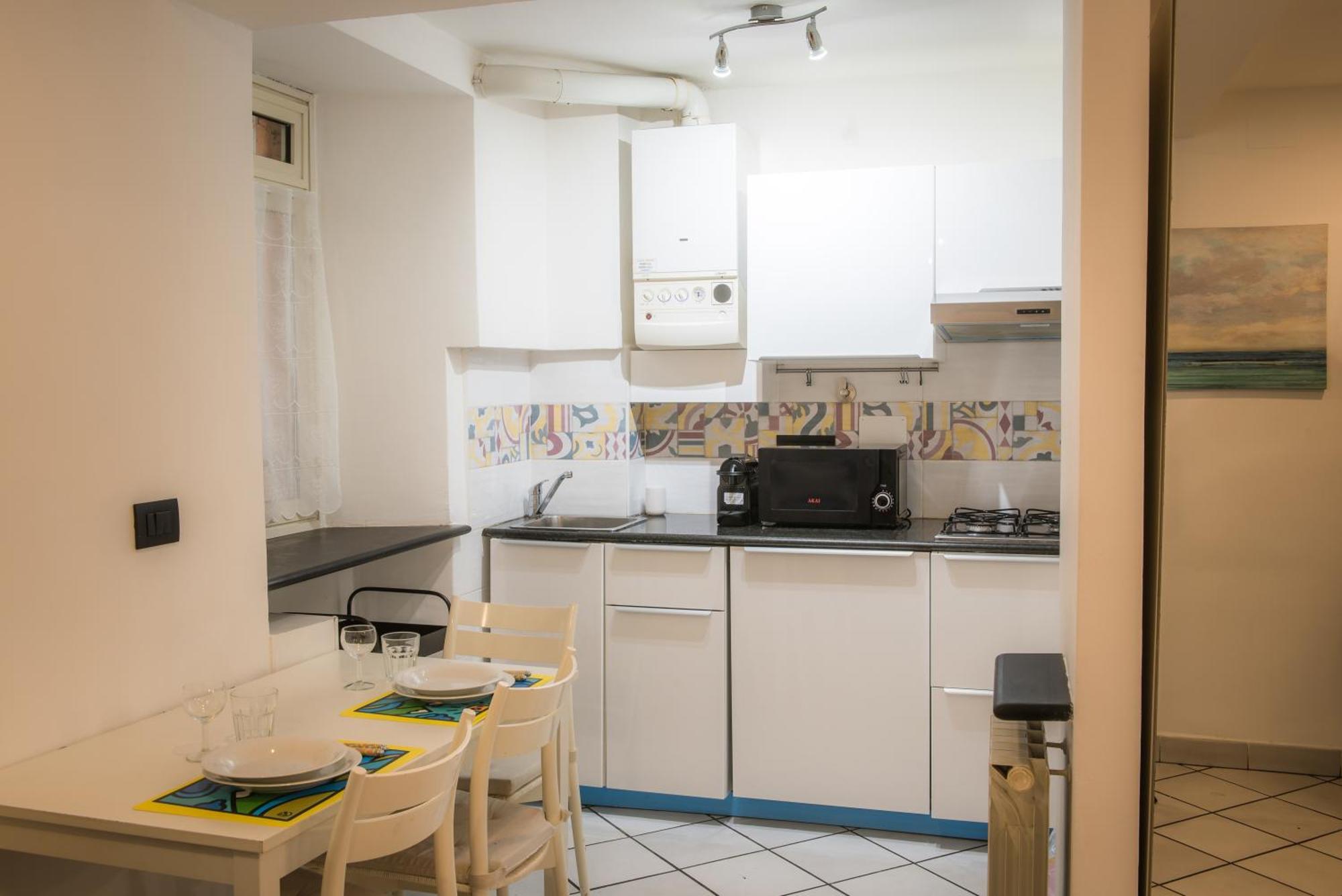 Free Parking - Appartamento In Centro Storico A Genova Экстерьер фото